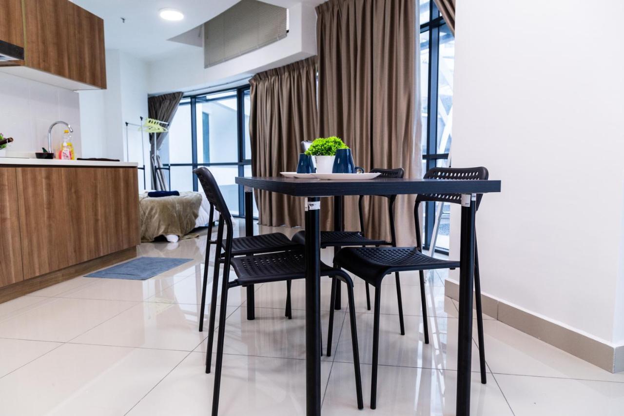 Studio Units At Pacific Tower Near Jaya One By Comfyasia Петалинг-Джая Экстерьер фото