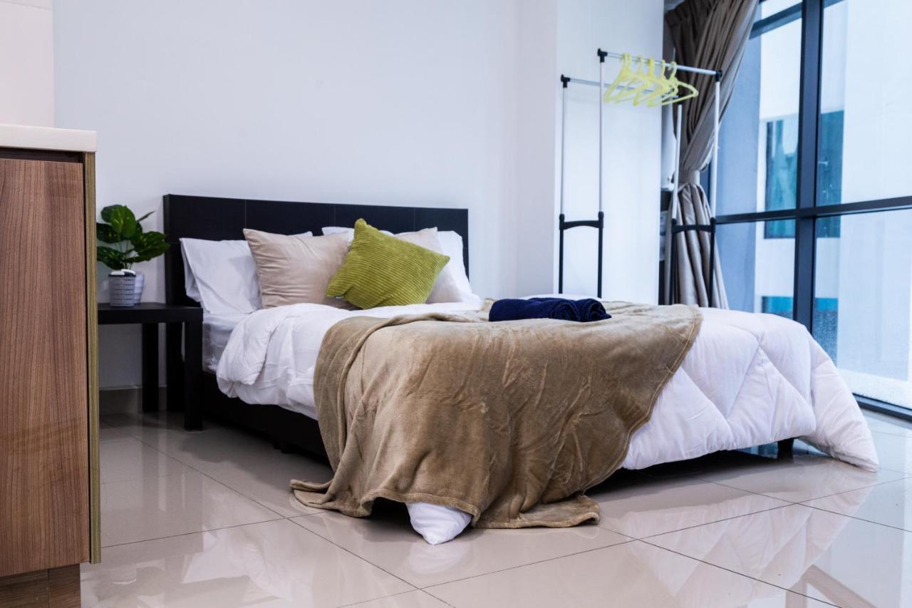 Studio Units At Pacific Tower Near Jaya One By Comfyasia Петалинг-Джая Экстерьер фото