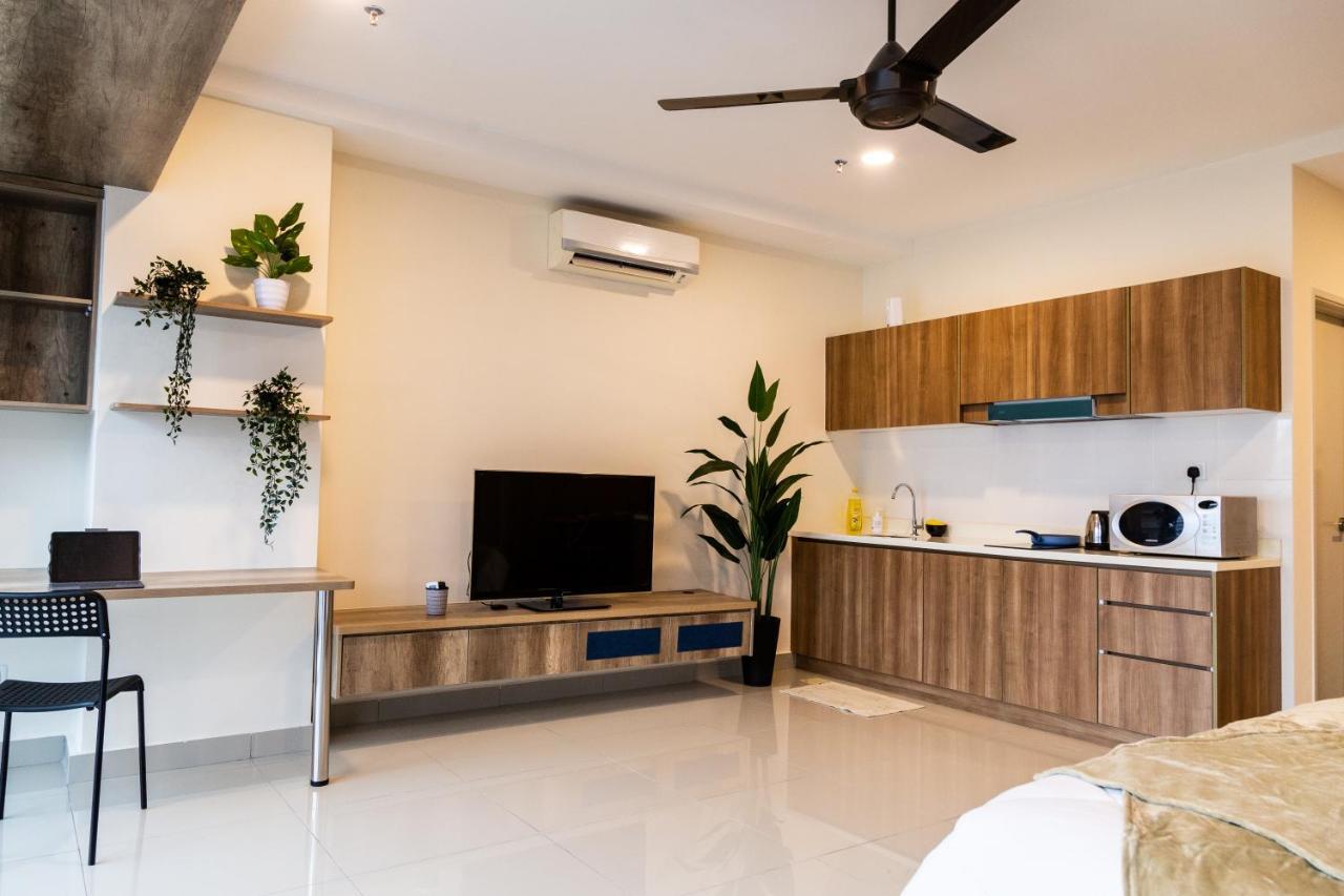 Studio Units At Pacific Tower Near Jaya One By Comfyasia Петалинг-Джая Экстерьер фото