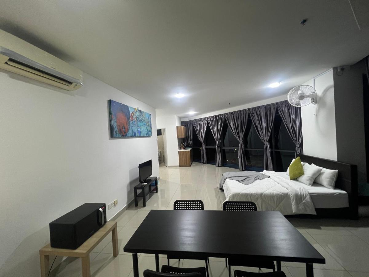Studio Units At Pacific Tower Near Jaya One By Comfyasia Петалинг-Джая Экстерьер фото